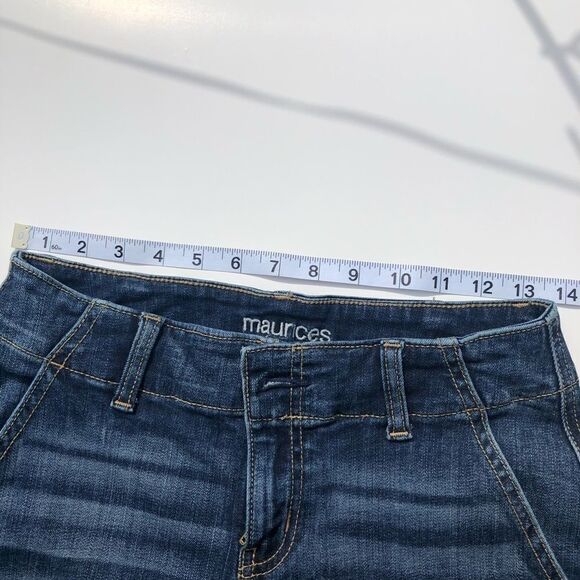 Maurices mid high rise blue denim jean shorts long Bermuda size 4 - Picture 6 of 8